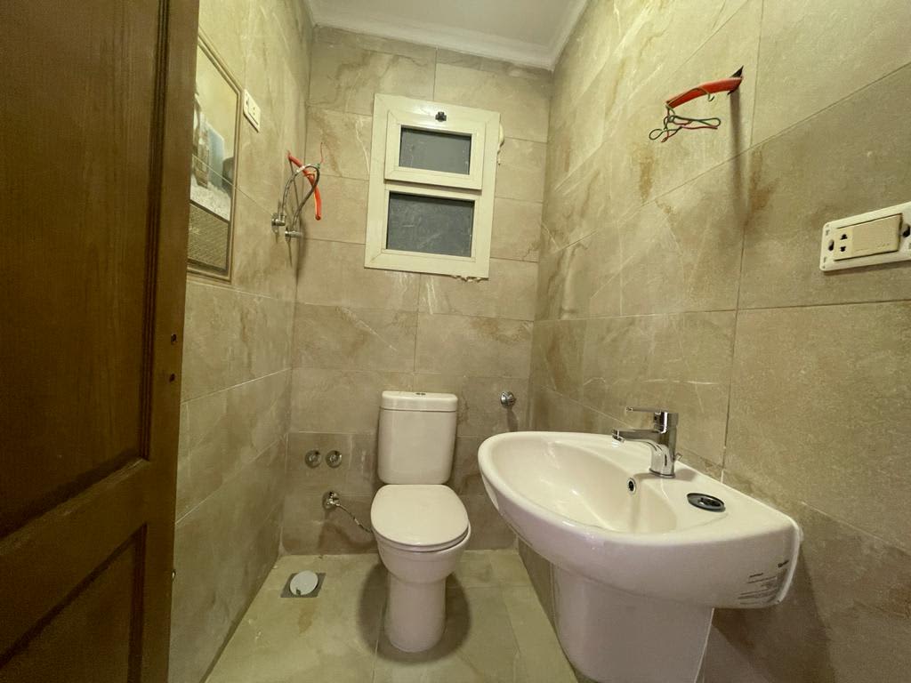 3 bedroom Office for rent in Zahraa El Maadi , Maadi - Image 9