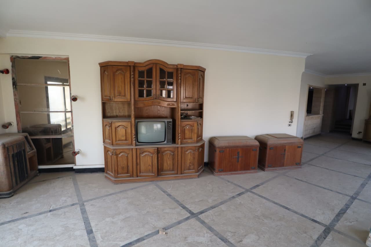3 bedroom Apartment for sale in Degla , Cairo - Image 3