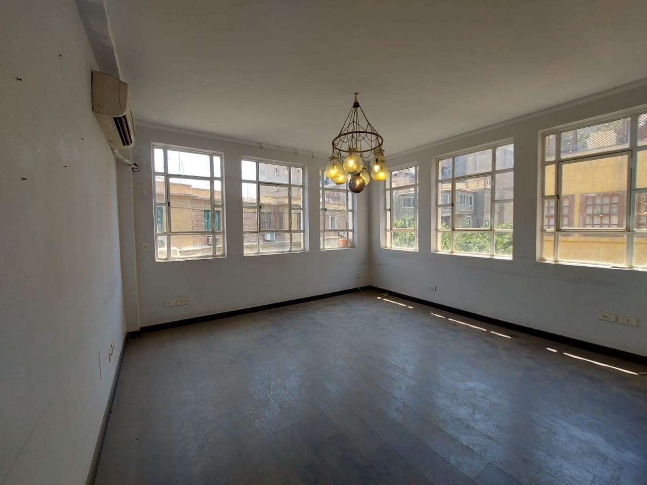 3 bedroom Office for rent in Northern Zamalek , Northern Zamalek - Image 2