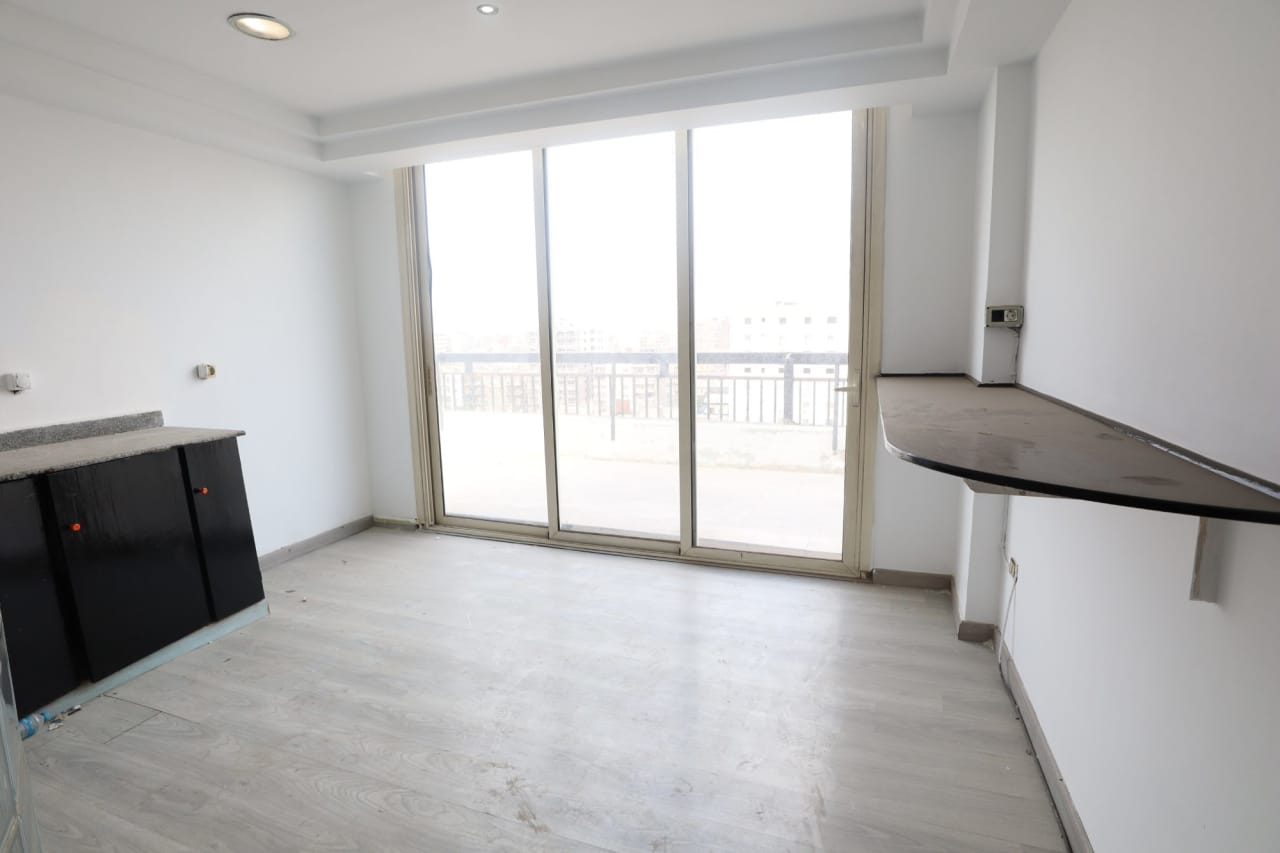 6 bedroom Office for rent in Zamalek , Cairo - Image 7
