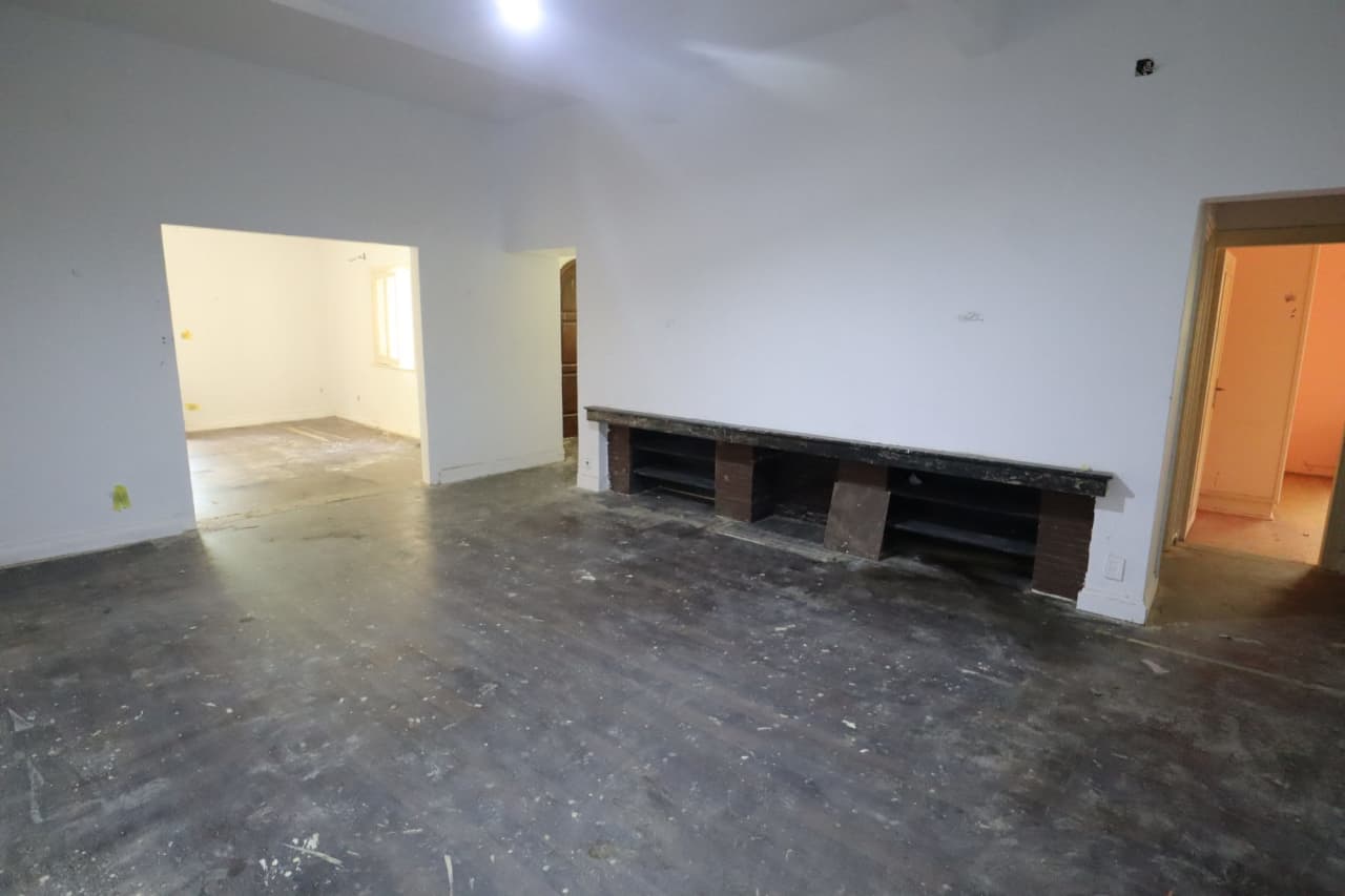 10 bedroom Villa for sale in Sarayat , Cairo - Image 2