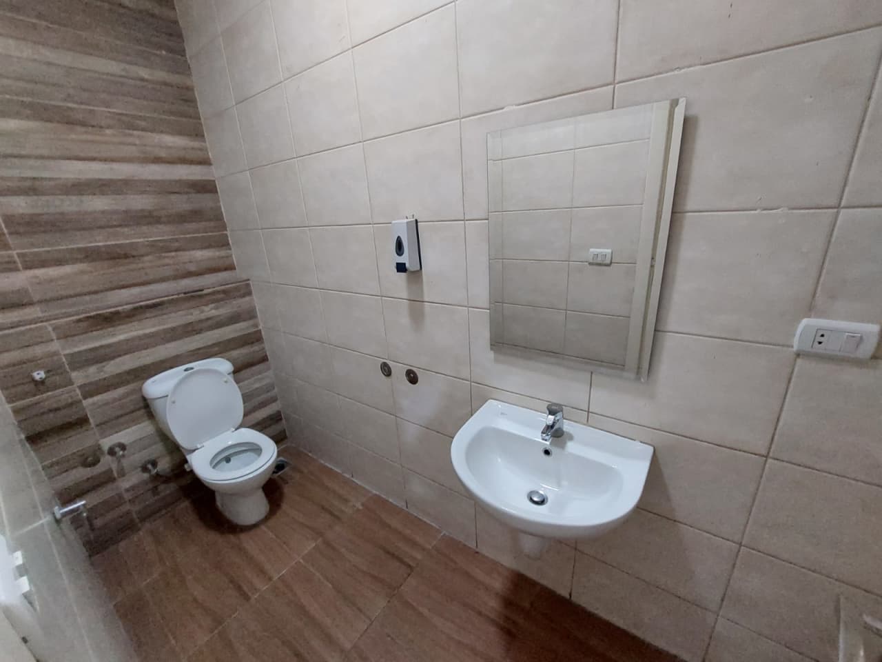 Office for rent in New Cairo , Cairo - Image 10