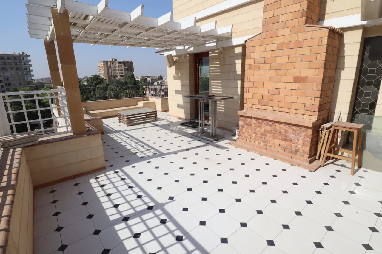 4 bedroom Penthouse for rent in Sarayat , Cairo - Image 2