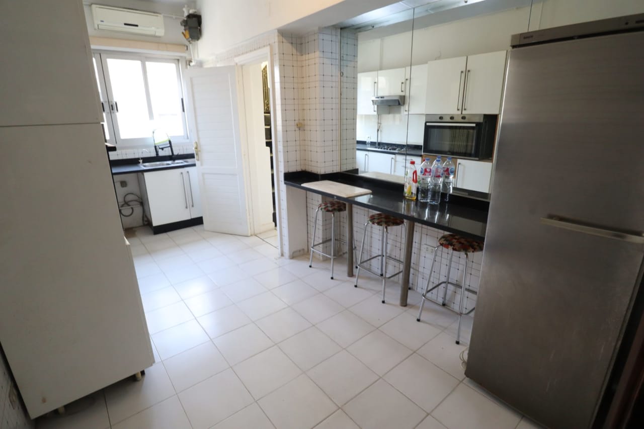 4 bedroom Penthouse for rent in Sarayat , Cairo - Image 6