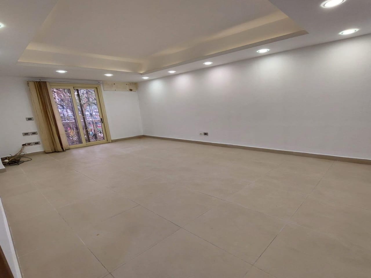 4 bedroom Office for rent in New Cairo , Cairo - Image 3