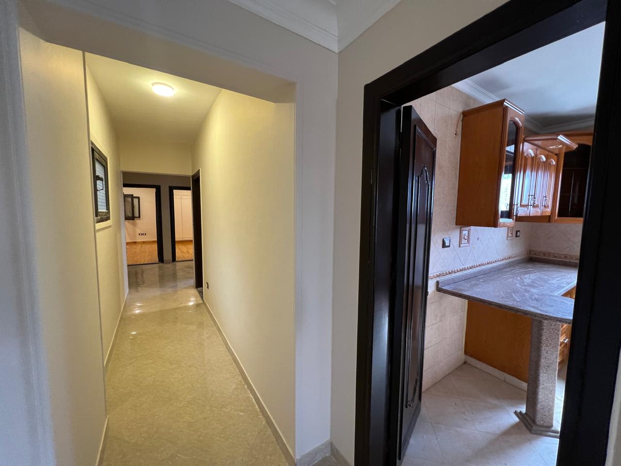 3 bedroom Office for rent in New Maadi , Maadi - Image 2