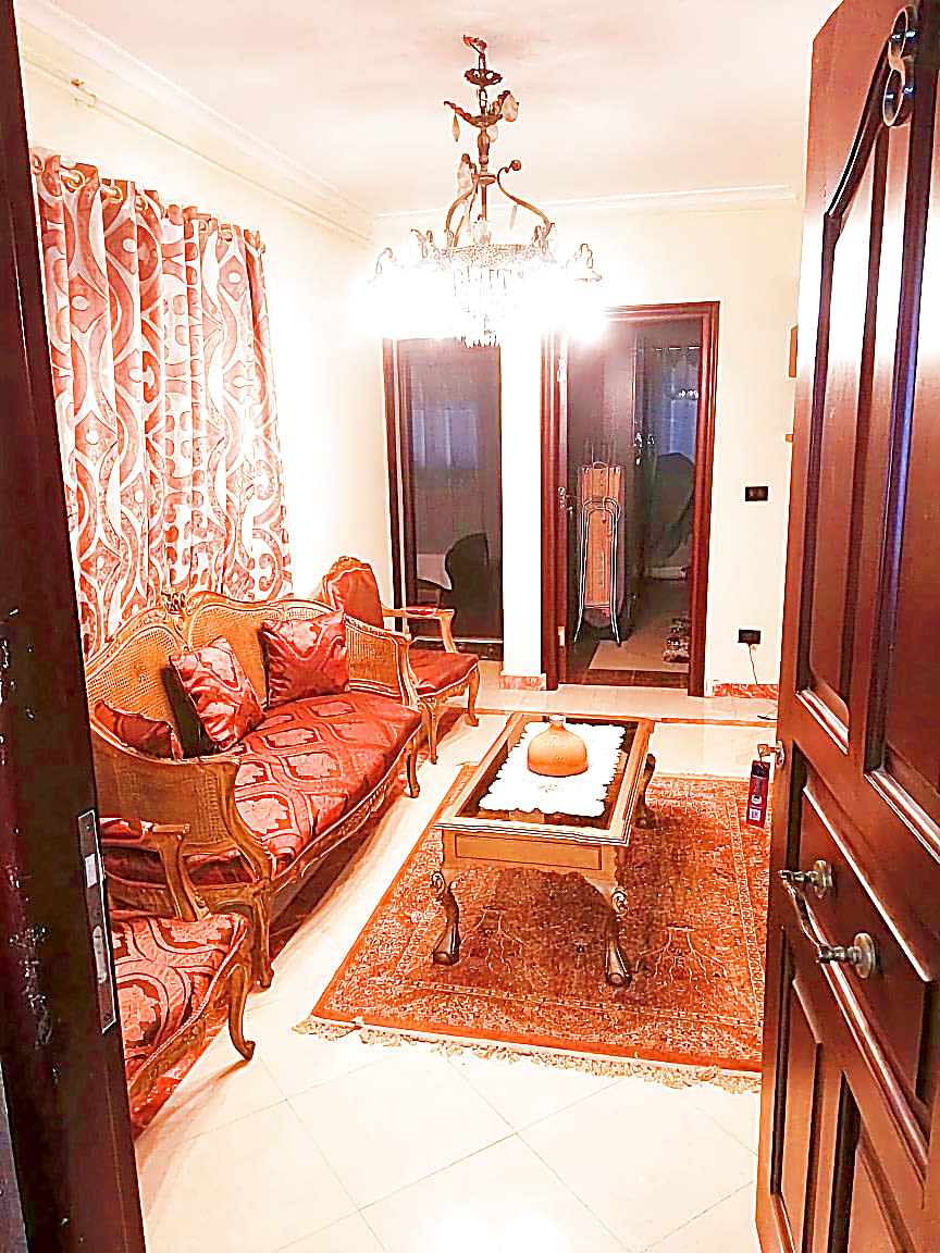 2 bedroom Apartment for rent in Northern Zamalek , Cairo - Image 2