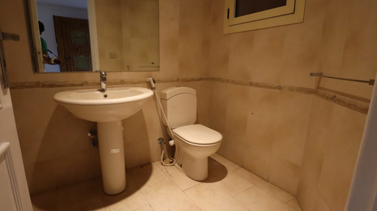 5 bedroom Villa for rent in Degla , Cairo - Image 10