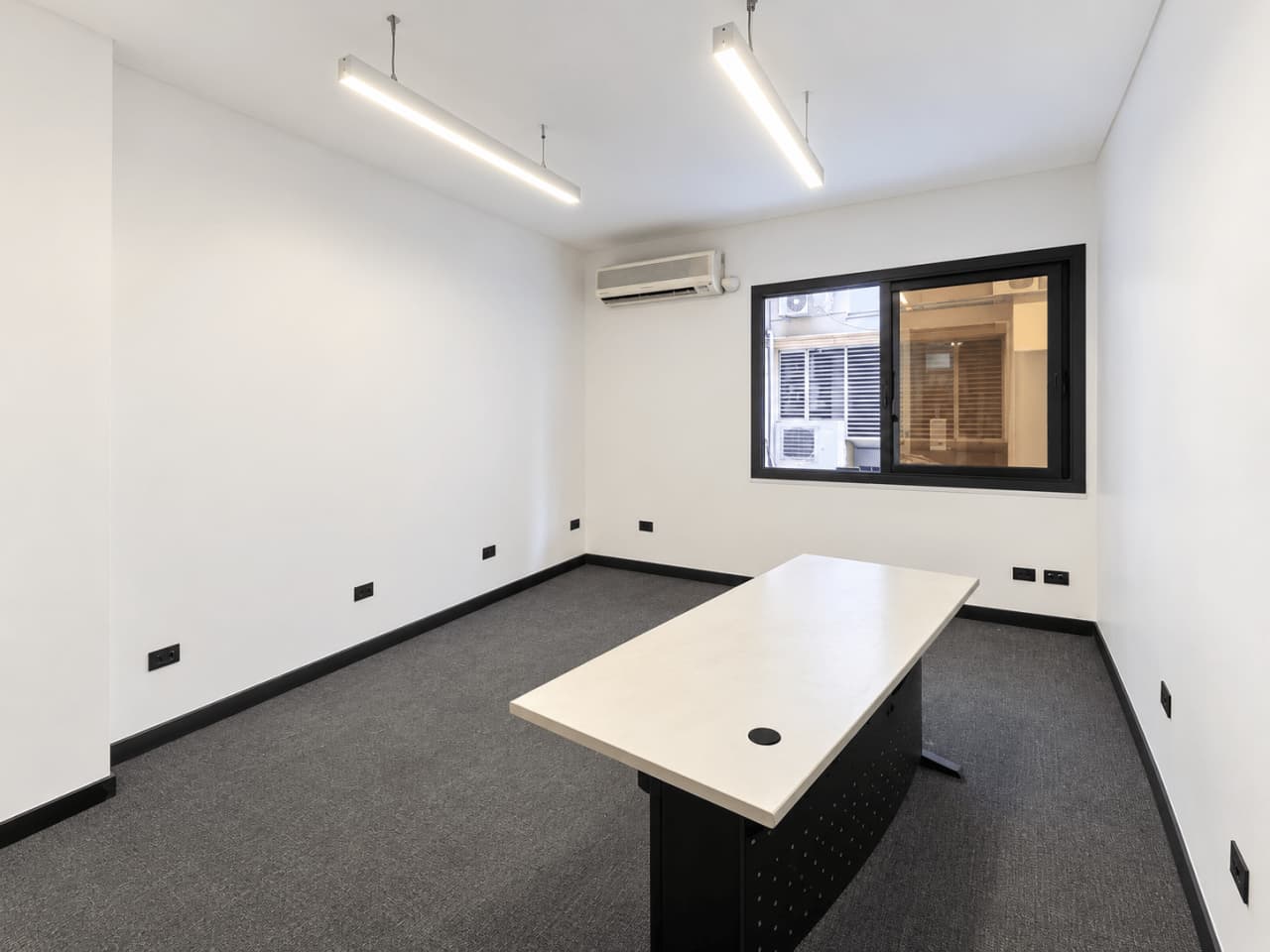 3 bedroom Office for rent in Zamalek , Cairo - Image 2