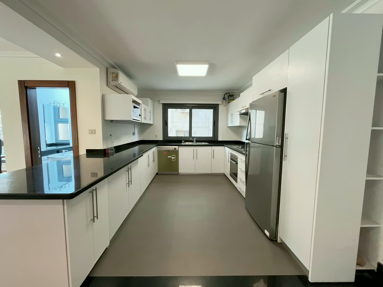 Spacious 5 BR Apartment in Maadi Apartment 300 sqm