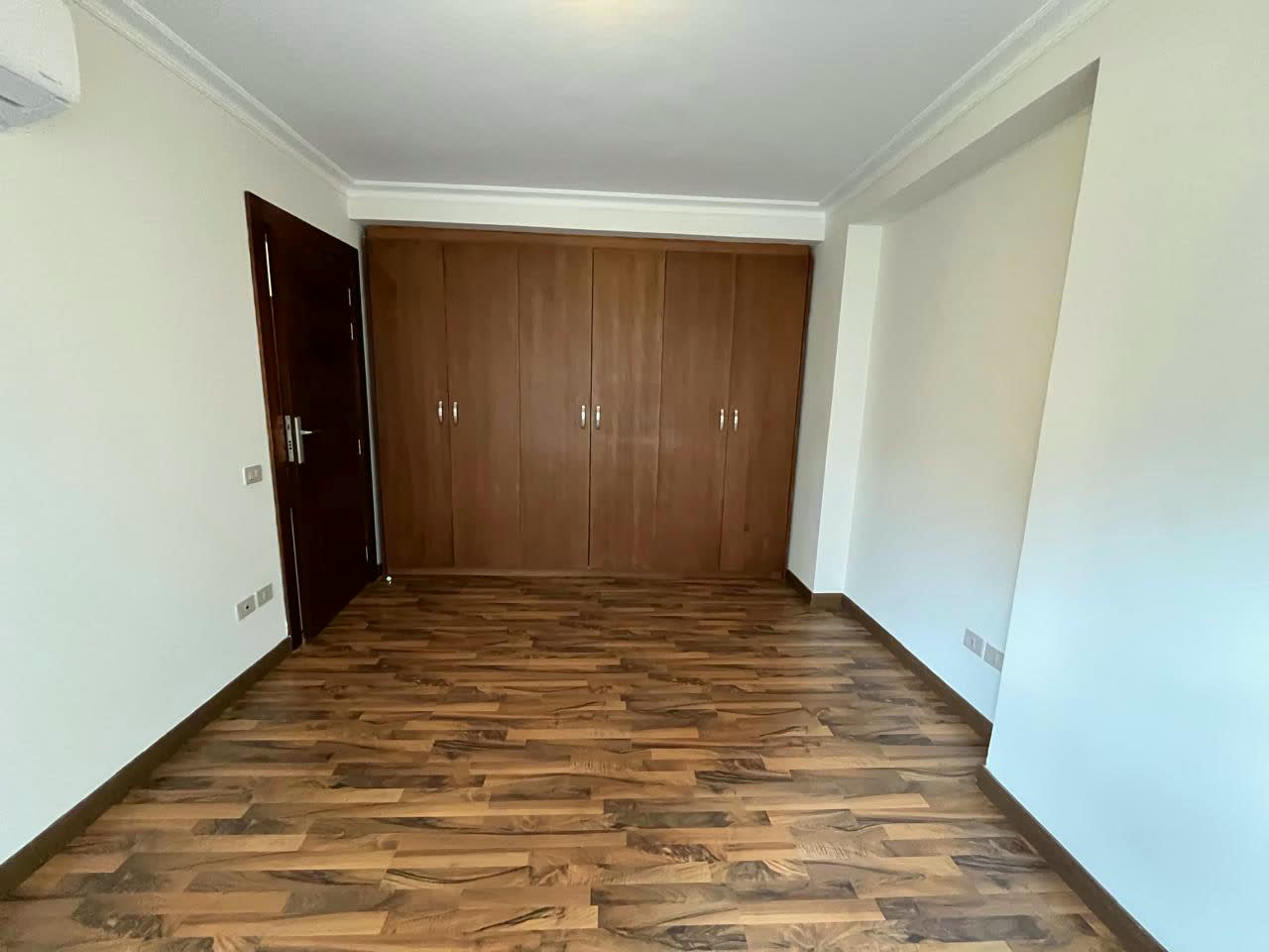 Spacious 5 BR Apartment in Maadi Apartment 300 sqm