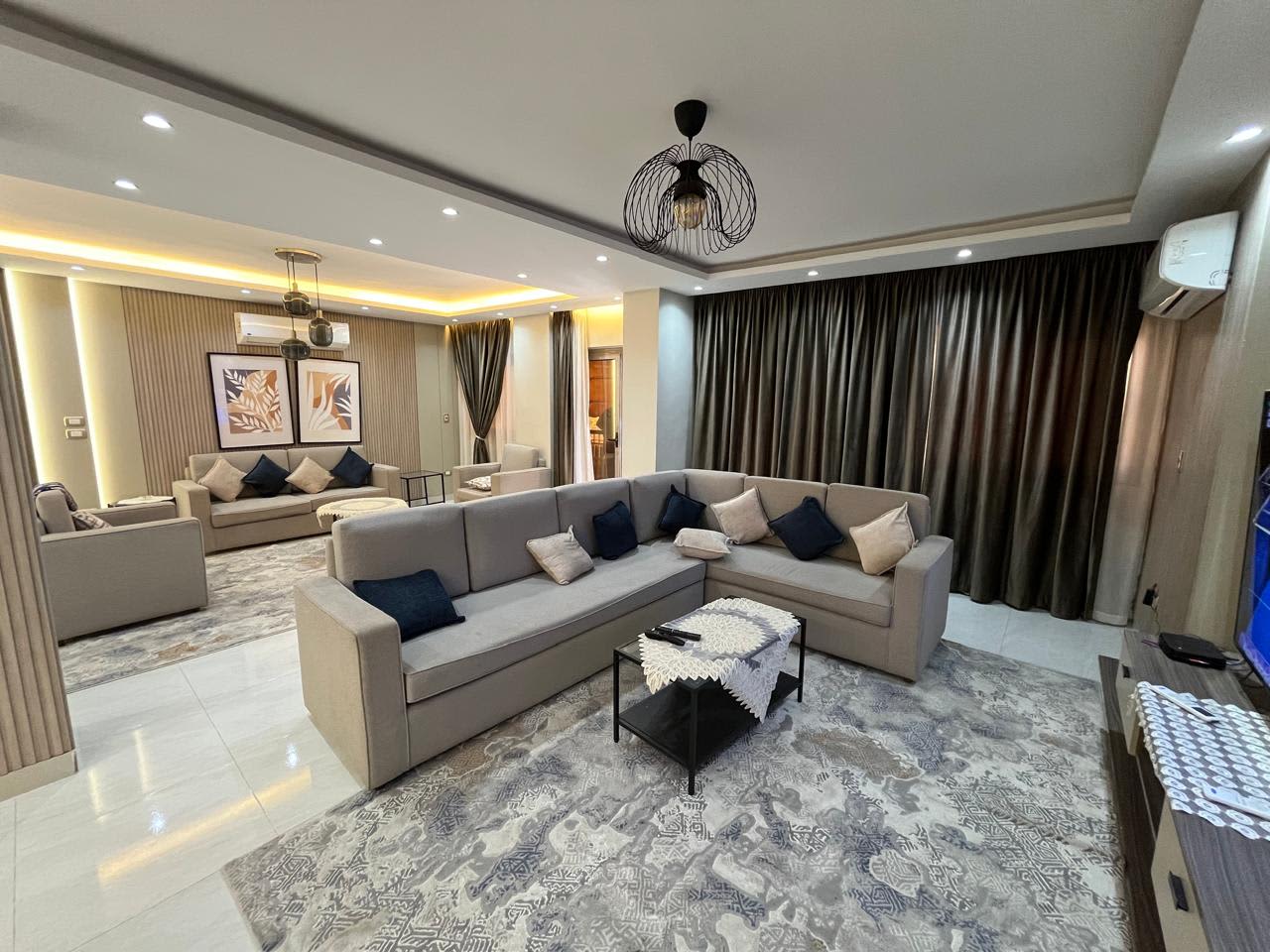 3 bedroom Apartment for rent in Zamalek , Cairo - Image 2