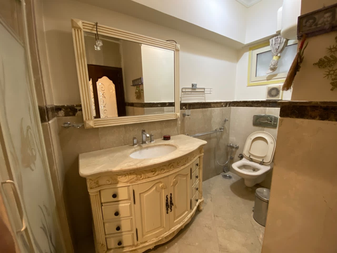 Apartment for rent in Sarayat – photo 7 – 250 m² | T1712