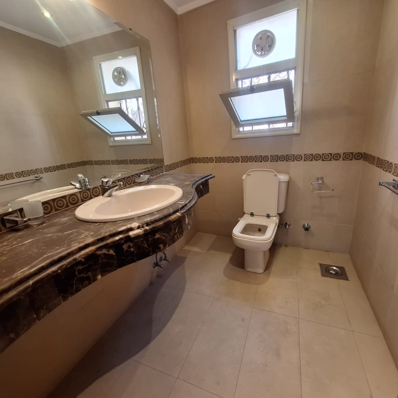 Penthouse for rent in Degla – photo 12 – 350 m² | T2378