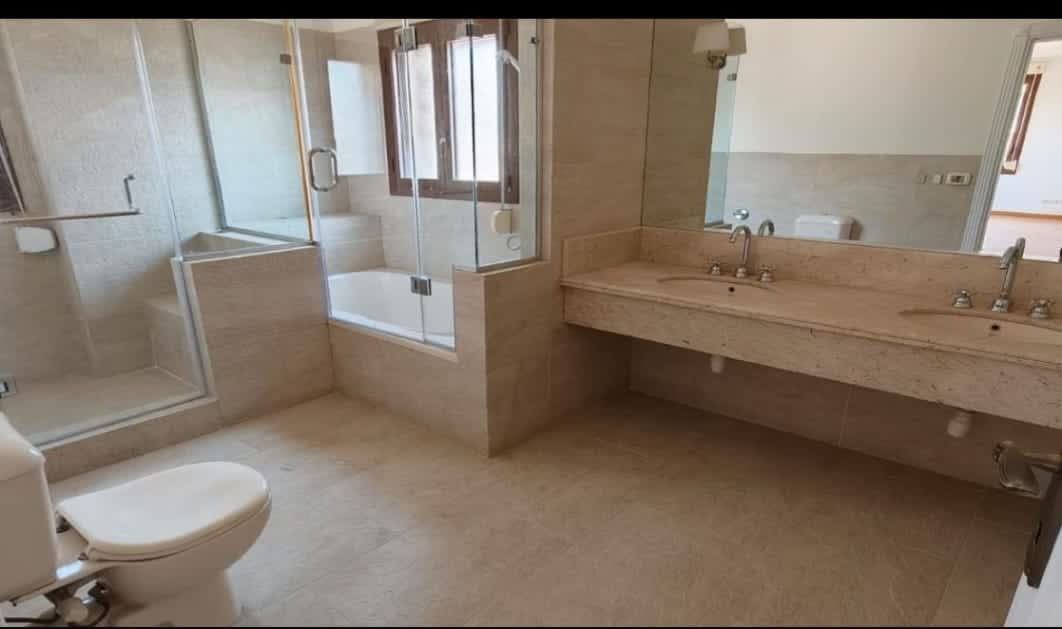 Penthouse for rent in Degla – photo 8 – 350 m² | 11187