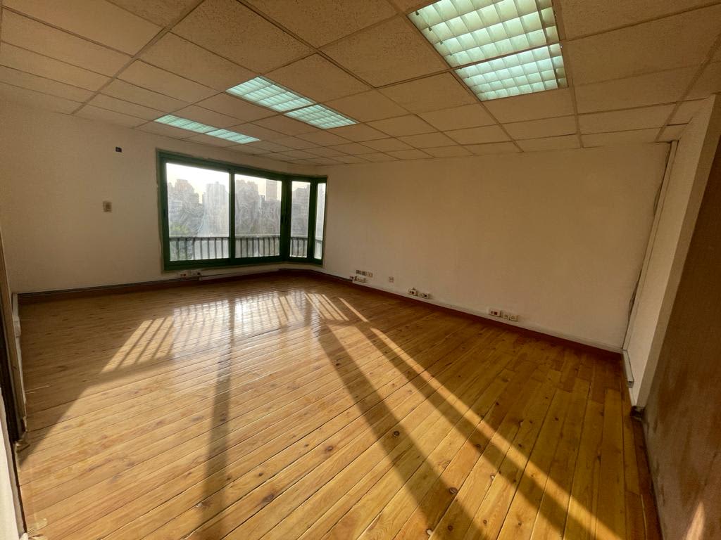 Office for rent in Sarayat – photo 3 – 700 m² | 35894