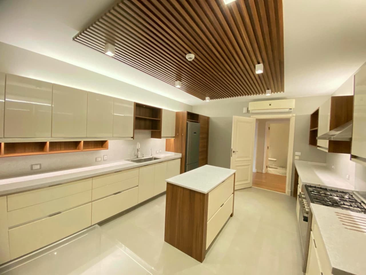 Apartment for rent in Sarayat – photo 5 – 270 m² | T596