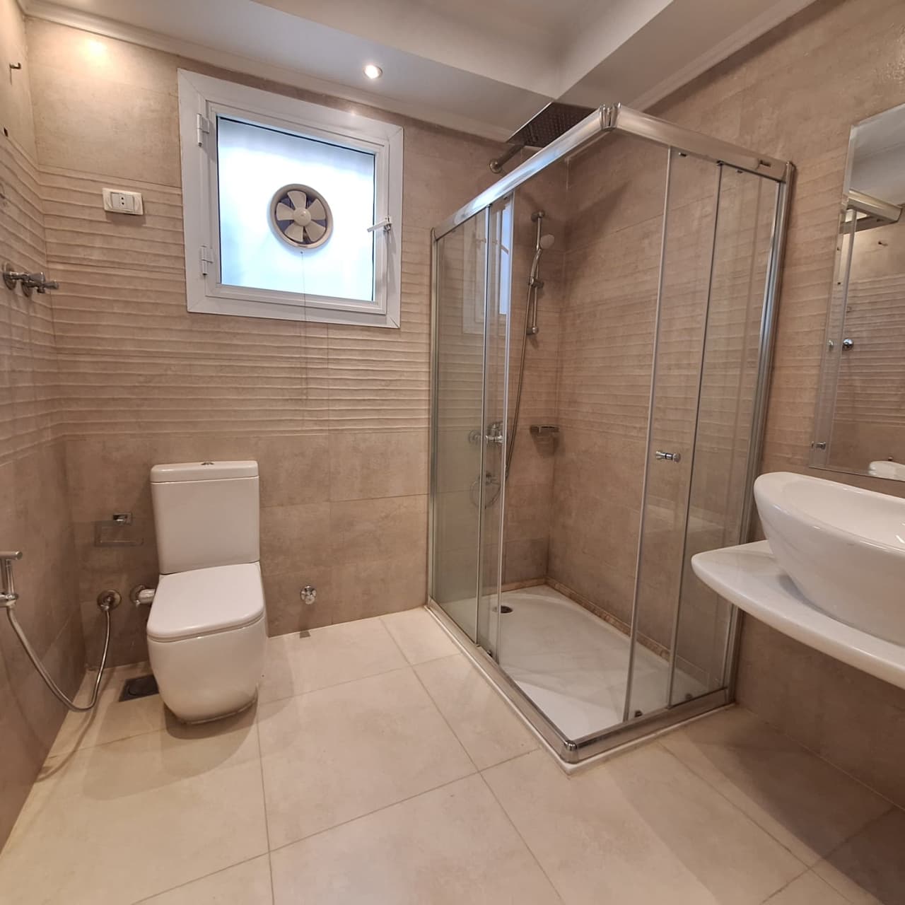 Apartment for rent in Sarayat – photo 7 – 300 m² | T3562