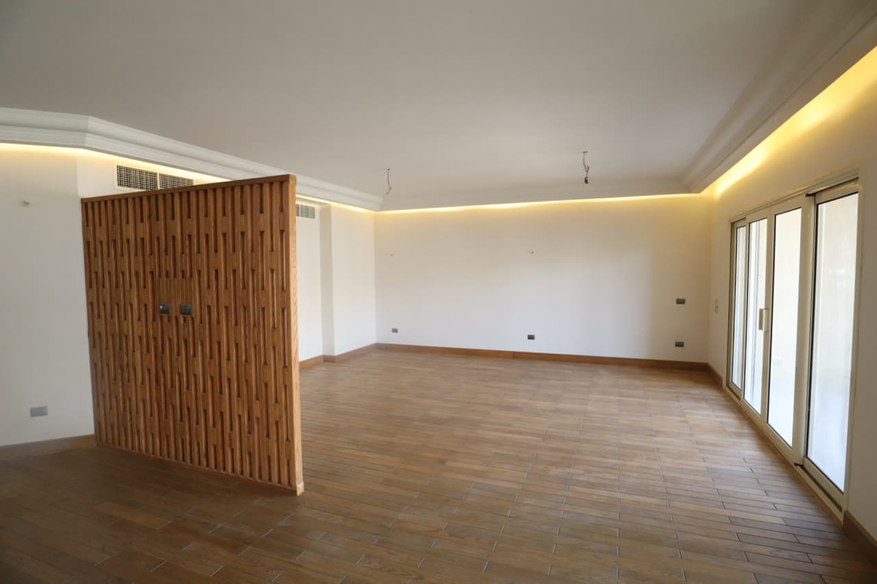 4-bedroom apartment for rent in Sarayat – photo 1 – 350 m² | T3816