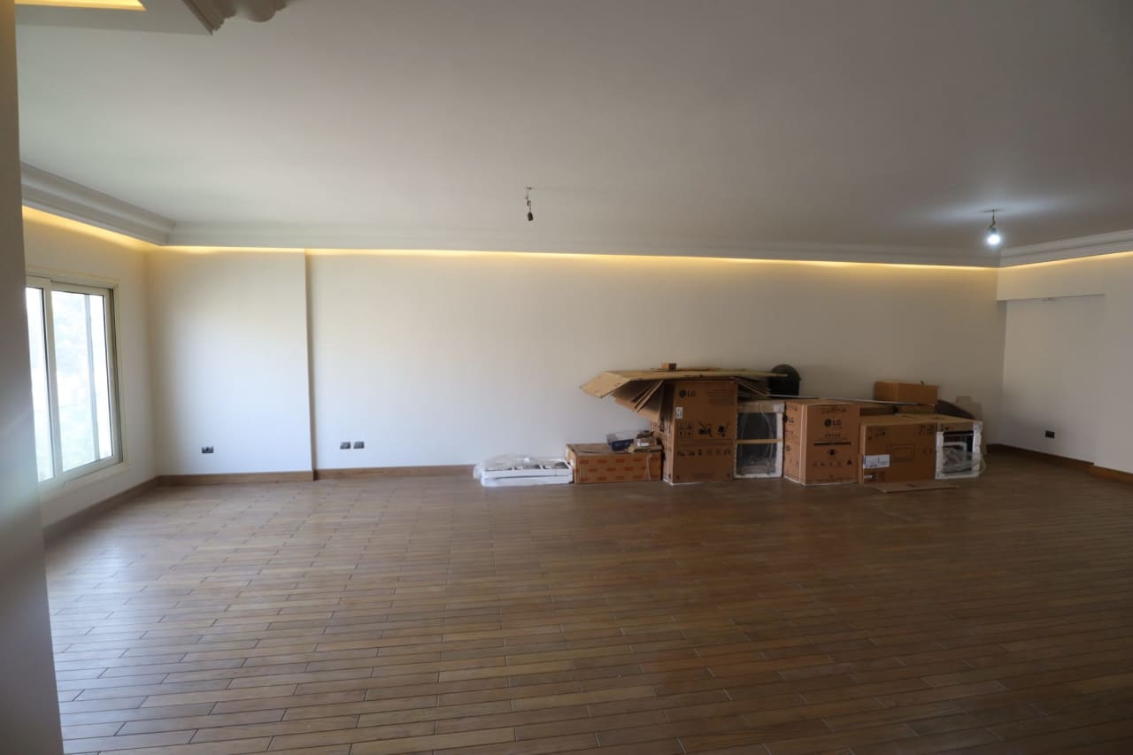 Apartment for rent in Sarayat – photo 2 – 350 m² | T3816