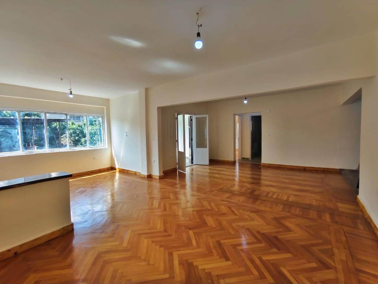 Office for sale in Sarayat – photo 2 – 150 m² | RE1689