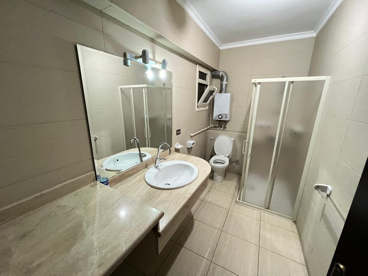 Office for rent in Sarayat – photo 10 – 250 m² | RE1686
