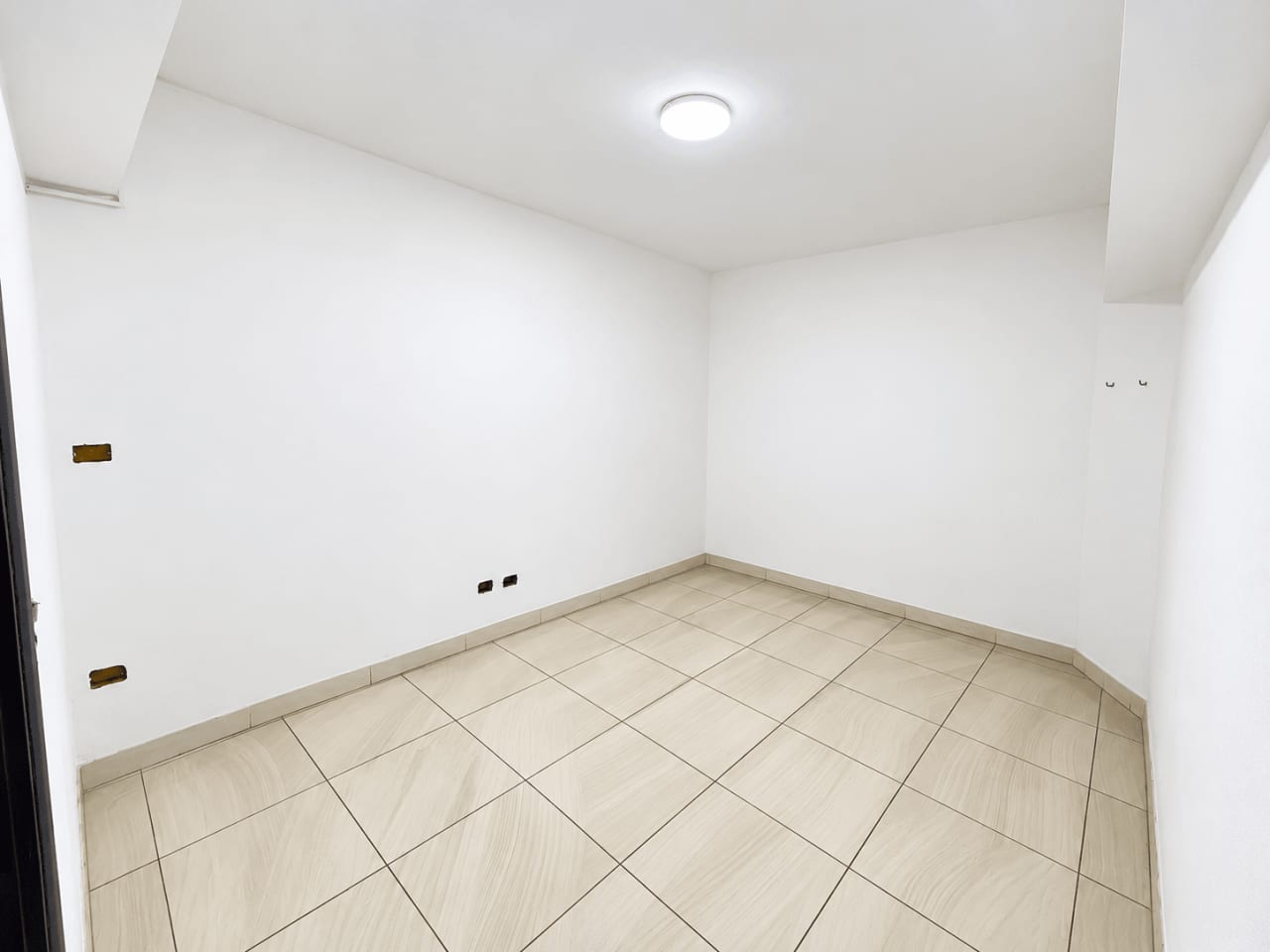 Office for rent in Degla – photo 9 – 450 m² | RE1685