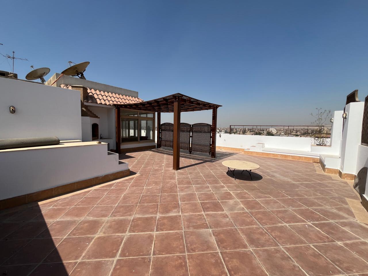 4-bedroom penthouse for sale – photo 1