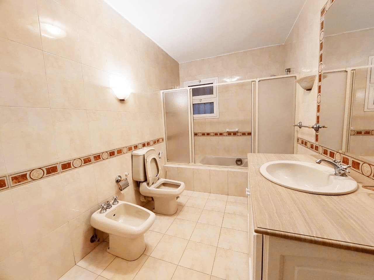 Apartment for rent in Sarayat – photo 7 – 250 m² | T144