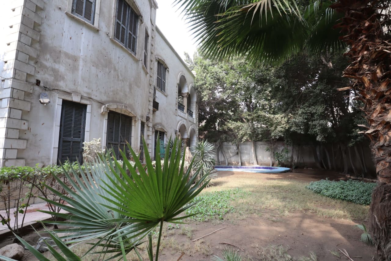 Villa for sale in Sarayat – photo 2 – 1050 m² | 16914
