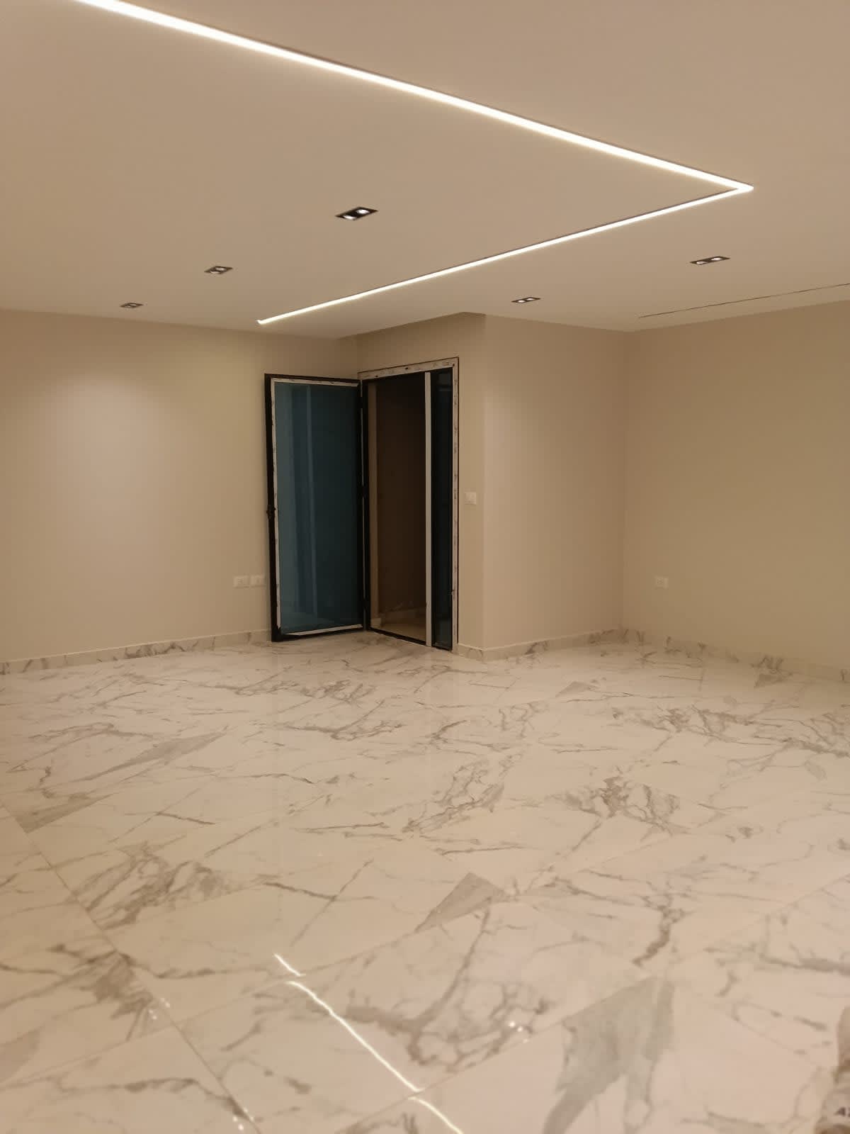 2-bedroom office for rent in Zahraa El Maadi – photo 1 – 140 m² | RE1767