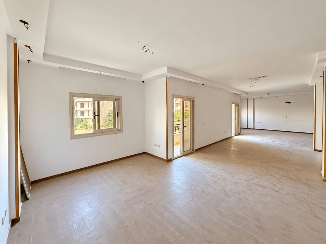 3-bedroom office for rent in First Settlement – photo 1 – 350 m² | RE1775