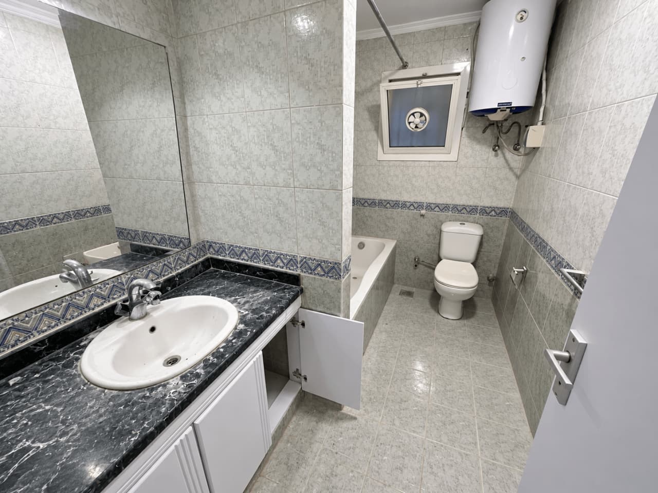 Apartment for rent in Degla – photo 6 – 130 m² | T4348