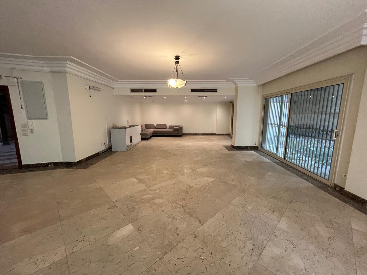 4-bedroom ground floor for rent – photo 1