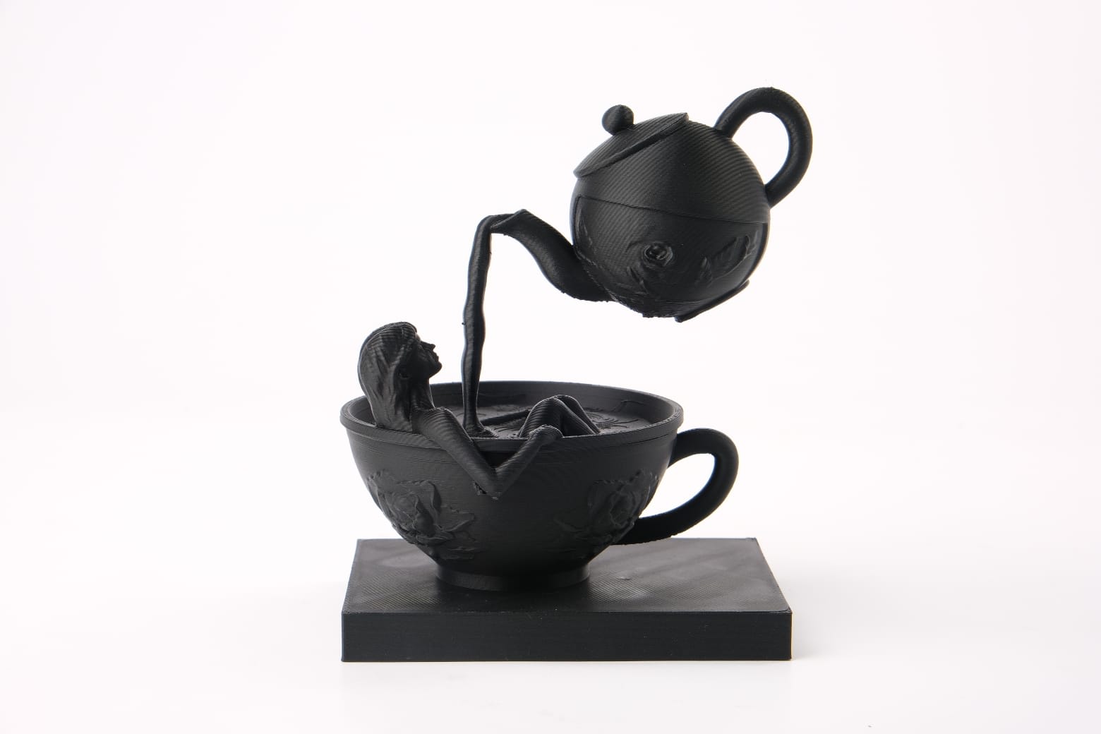 The Silent Pour - Floating Teapot thumbnail 2