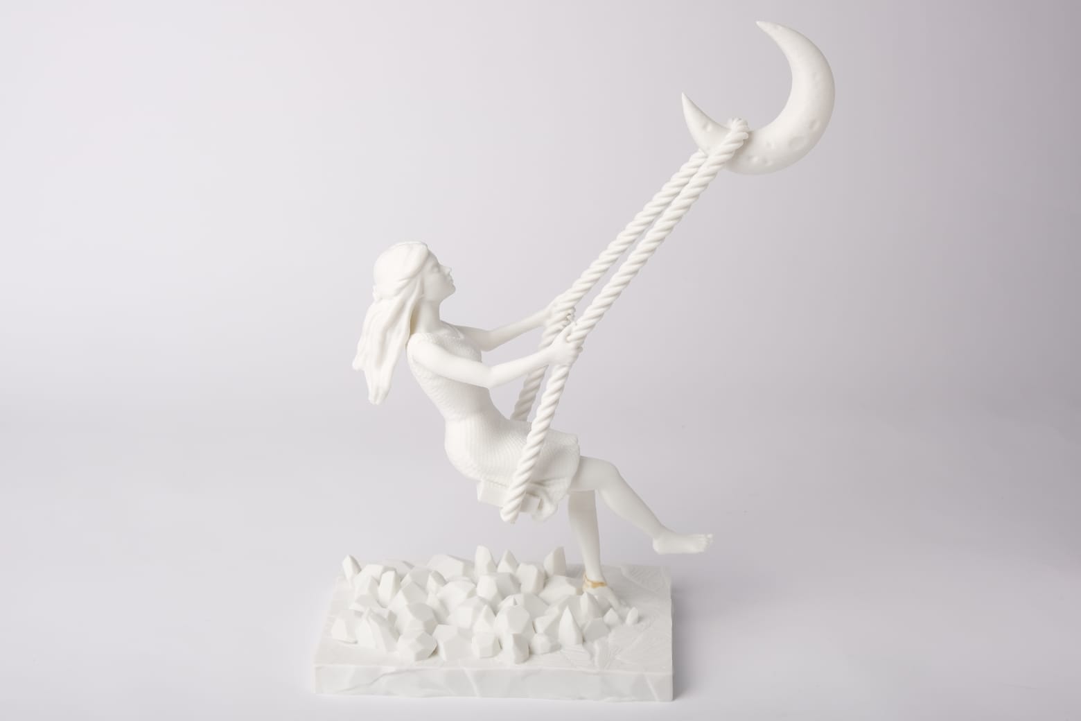 The Girl and The Moon thumbnail 2