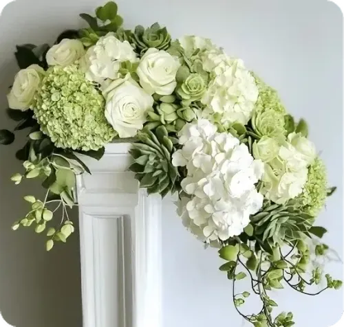 Crescent wedding flowers