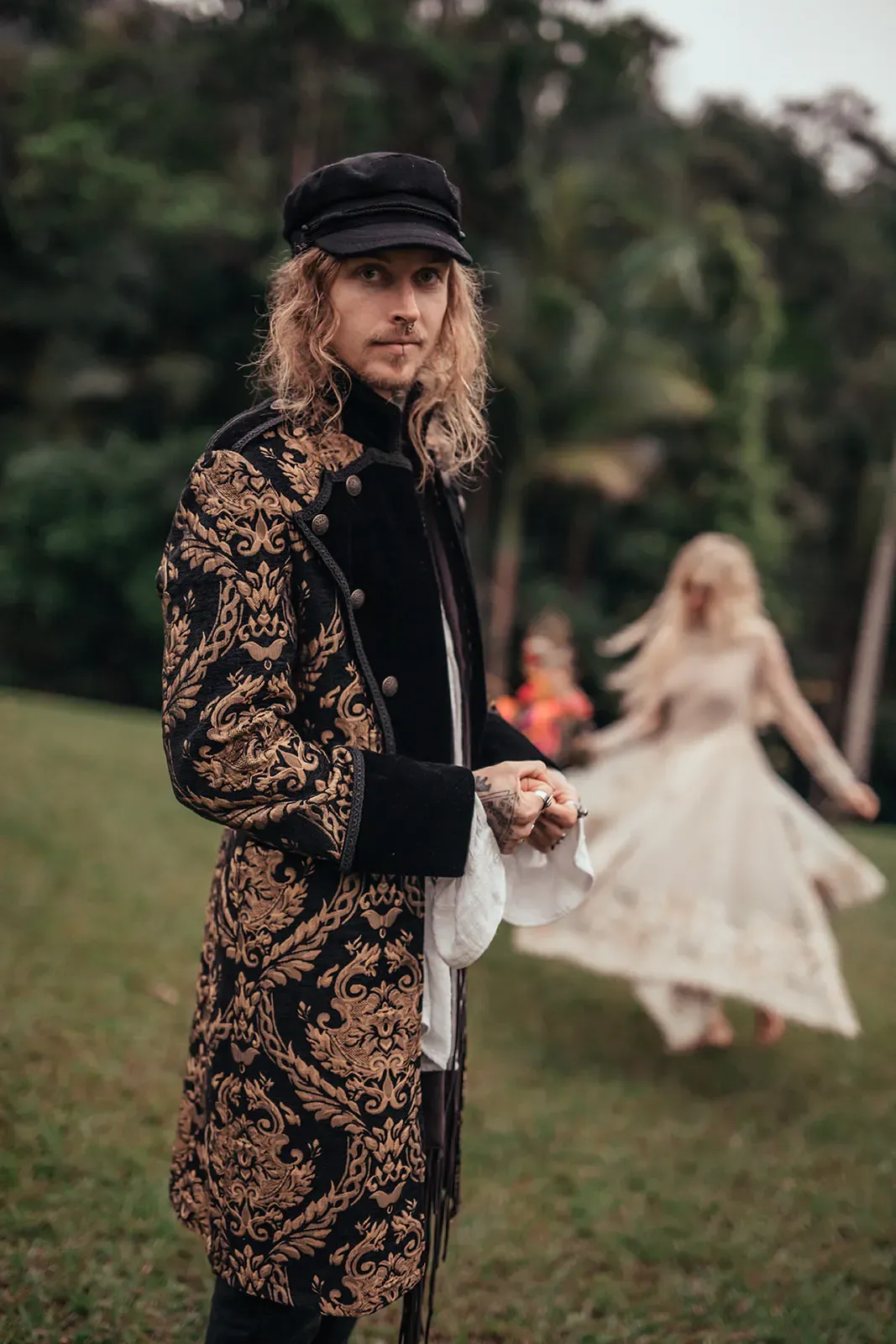 sally_mitch_real_wedding_reception_marquee_rainy_moody_atmosphere_wedlii_481ed39f48