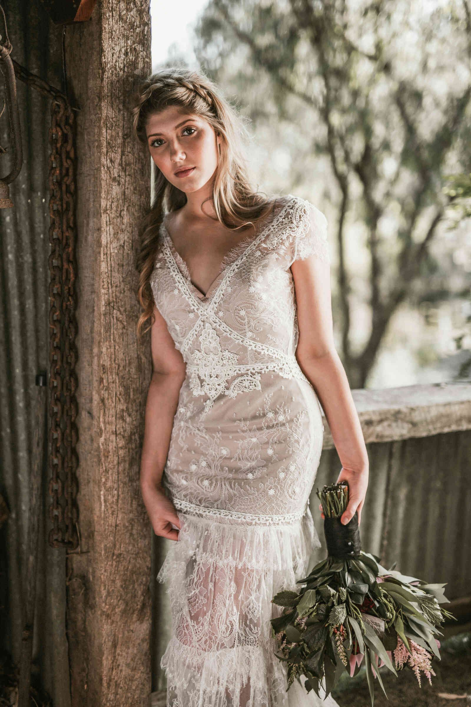 bohemian_tiered_lace_dress_rustic_portrait_2_4dd911ff74