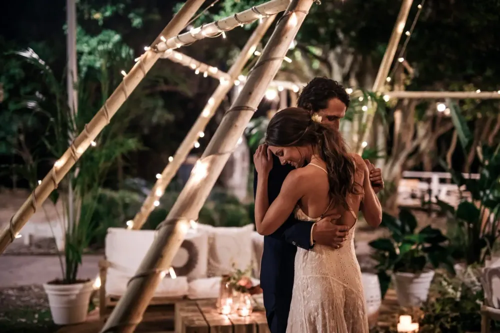 Byron bay beach wedding photo