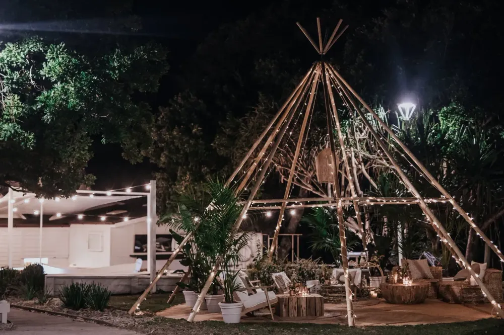 Byron bay beach wedding photo