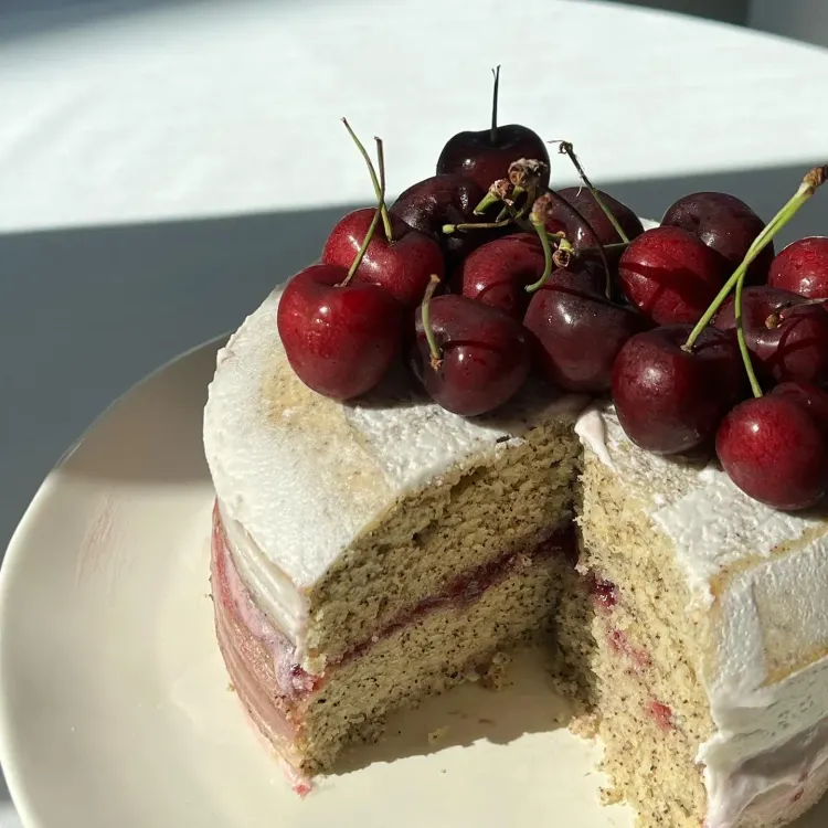 Modern & Minimal Wedding Cake wedding cake