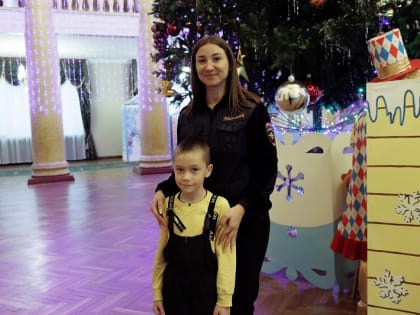 Госавтоинспекторы в Воскресенске присоединились к акции «Новогоднее чудо»