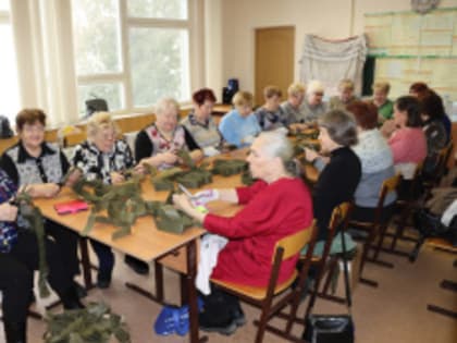 Лобненские пенсионеры помогают военнослужащим