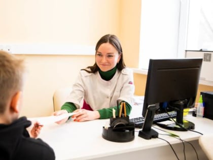 Ряды медиков Дмитровской областной больницы продолжают пополняться молодыми специалистами