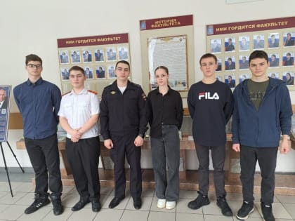 Представители школы №338 рассказали о жизни кадет