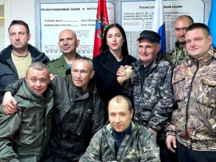 Екатерина Лобышева поздравляет жителей Воскресенска с Днём защитника Отечества