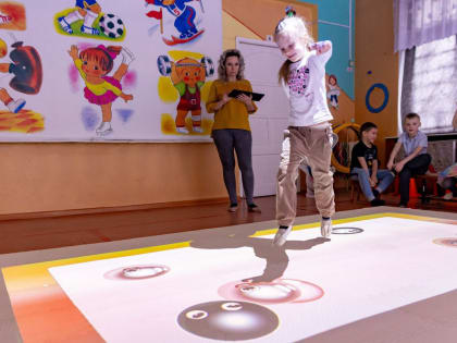 Живой пол появился в двух дошкольных отделениях Орехово-Зуевской школы №12