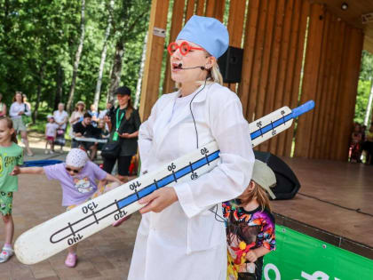 В мытищинском парке Мира отпраздновали День медицинского работника