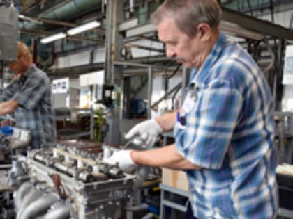 Возобновлено производство восьмицилиндровых двигателей ЗМЗ